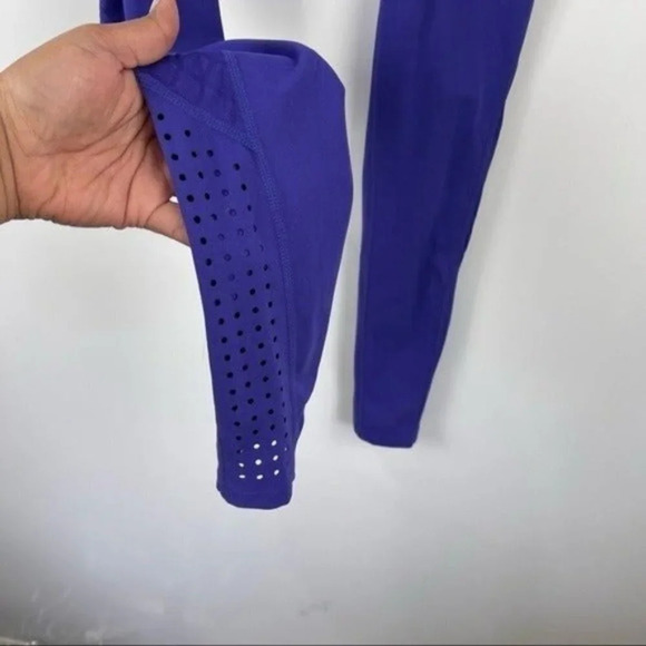 Gymshark Geo Mesh Laser Cut Work Out Leggings Size XS - Picture 5 of 9